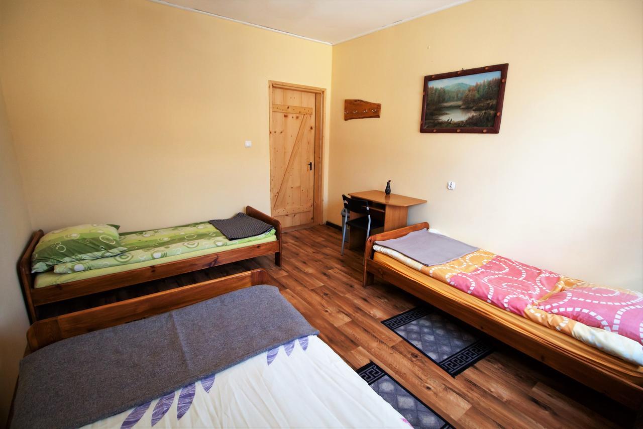 Kremenaros Hostel Ustrzyki Górne Kültér fotó