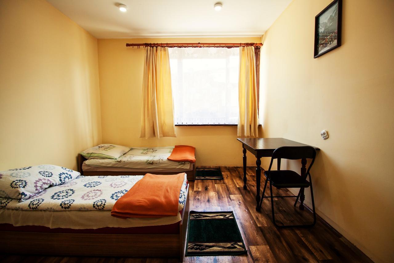Kremenaros Hostel Ustrzyki Górne Kültér fotó