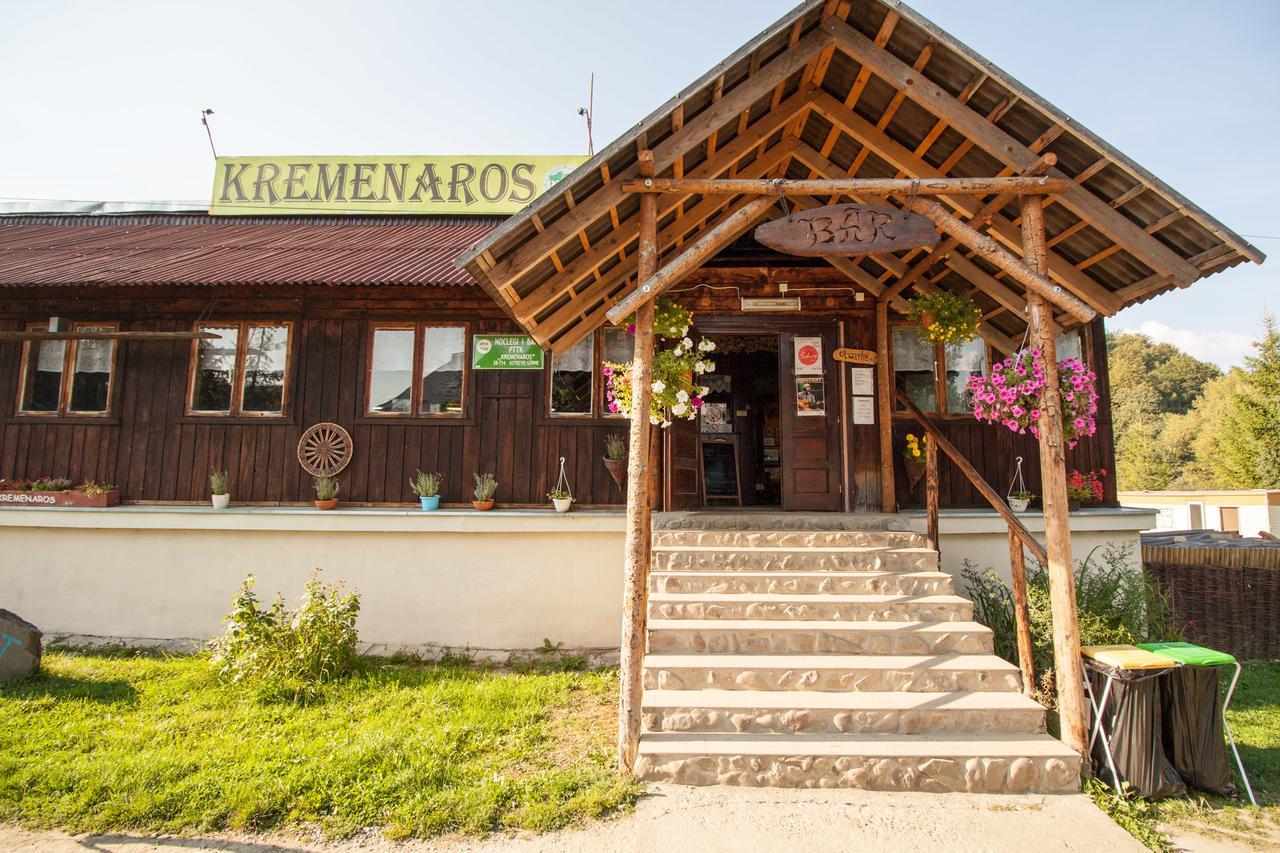 Kremenaros Hostel Ustrzyki Górne Kültér fotó