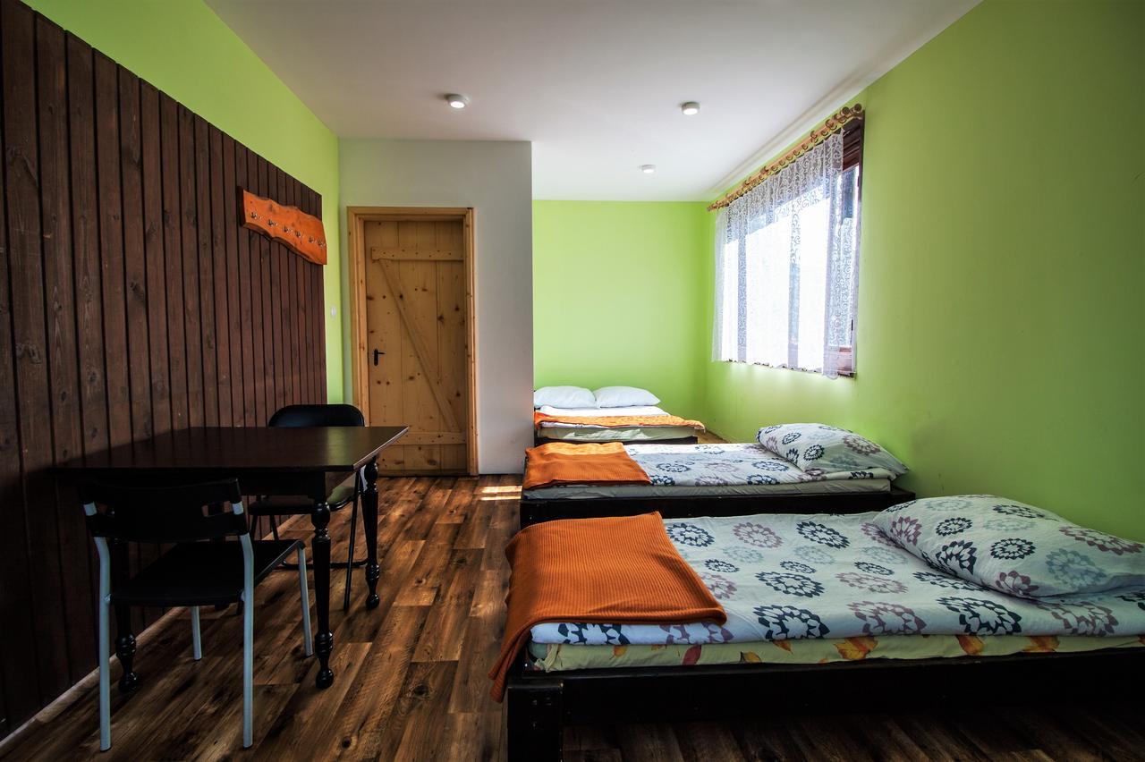 Kremenaros Hostel Ustrzyki Górne Kültér fotó